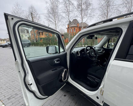 Белый Джип Ренегат, объемом двигателя 2.36 л и пробегом 112 тыс. км за 13500 $, фото 13 на Automoto.ua