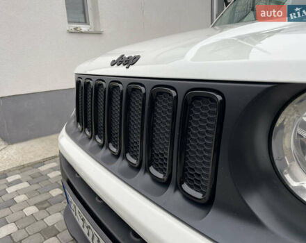 Білий Джип Ренегат, об'ємом двигуна 2.4 л та пробігом 233 тис. км за 11700 $, фото 16 на Automoto.ua