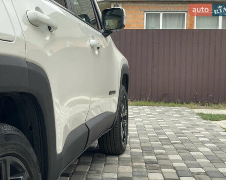 Білий Джип Ренегат, об'ємом двигуна 2.4 л та пробігом 233 тис. км за 11700 $, фото 23 на Automoto.ua