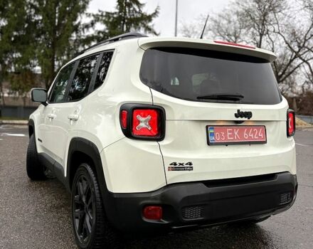 Білий Джип Ренегат, об'ємом двигуна 2.4 л та пробігом 230 тис. км за 12300 $, фото 6 на Automoto.ua