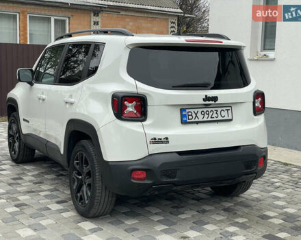Білий Джип Ренегат, об'ємом двигуна 2.4 л та пробігом 233 тис. км за 11700 $, фото 10 на Automoto.ua