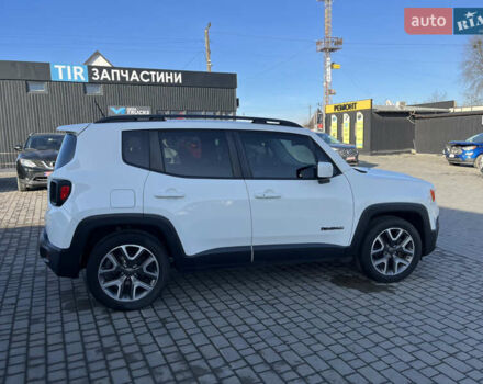 Белый Джип Ренегат, объемом двигателя 2.4 л и пробегом 163 тыс. км за 13800 $, фото 1 на Automoto.ua