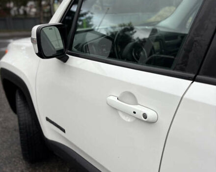 Білий Джип Ренегат, об'ємом двигуна 2.4 л та пробігом 230 тис. км за 12300 $, фото 21 на Automoto.ua