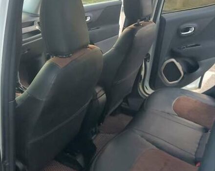 Белый Джип Ренегат, объемом двигателя 2.36 л и пробегом 147 тыс. км за 14000 $, фото 9 на Automoto.ua