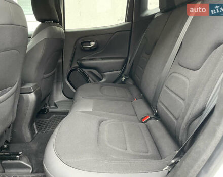 Білий Джип Ренегат, об'ємом двигуна 2.4 л та пробігом 233 тис. км за 11700 $, фото 53 на Automoto.ua