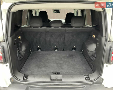 Білий Джип Ренегат, об'ємом двигуна 2.4 л та пробігом 233 тис. км за 11700 $, фото 55 на Automoto.ua