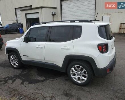 Белый Джип Ренегат, объемом двигателя 2.36 л и пробегом 110 тыс. км за 2800 $, фото 1 на Automoto.ua