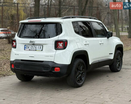 Білий Джип Ренегат, об'ємом двигуна 2.4 л та пробігом 150 тис. км за 11999 $, фото 14 на Automoto.ua
