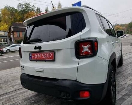 Білий Джип Ренегат, об'ємом двигуна 2.4 л та пробігом 79 тис. км за 14800 $, фото 3 на Automoto.ua