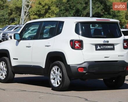 Джип Ренегат 2018 в Киеве на Automoto.ua Белый Джип Ренегат, объемом двигателя 2.36 л и пробегом 132 тыс. км за 13300 $, фото 4 на Automoto.ua