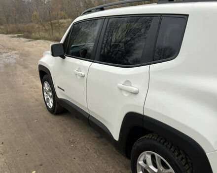 Джип Ренегат 2018 у Києві на Automoto.ua Білий Джип Ренегат, об'ємом двигуна 2.36 л та пробігом 125 тис. км за 13500 $, фото 8 на Automoto.ua