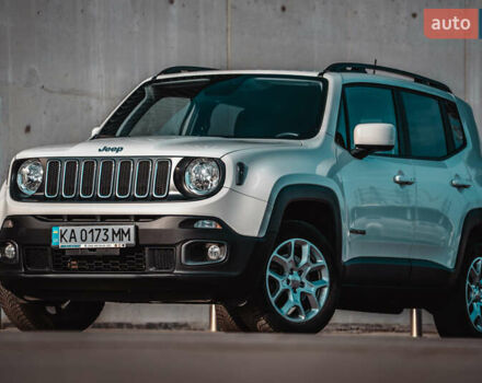 Белый Джип Ренегат, объемом двигателя 2.36 л и пробегом 141 тыс. км за 14200 $, фото 4 на Automoto.ua