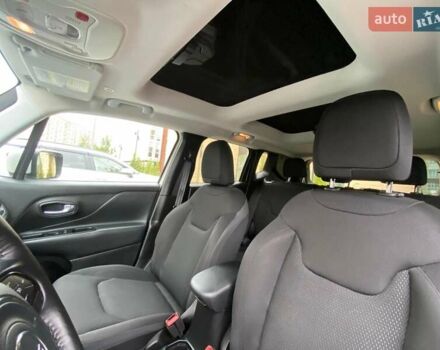 Білий Джип Ренегат, об'ємом двигуна 2.36 л та пробігом 123 тис. км за 15999 $, фото 21 на Automoto.ua