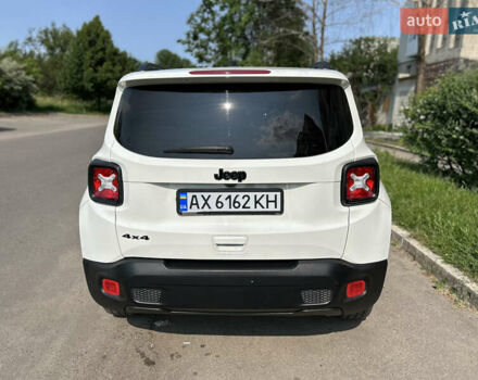 Белый Джип Ренегат, объемом двигателя 2.36 л и пробегом 50 тыс. км за 16200 $, фото 2 на Automoto.ua