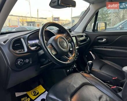 Білий Джип Ренегат, об'ємом двигуна 2.36 л та пробігом 41 тис. км за 16300 $, фото 8 на Automoto.ua