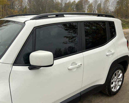 Джип Ренегат 2018 у Києві на Automoto.ua Білий Джип Ренегат, об'ємом двигуна 2.36 л та пробігом 125 тис. км за 13500 $, фото 7 на Automoto.ua