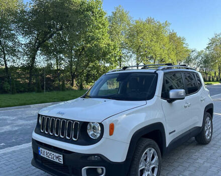 Белый Джип Ренегат, объемом двигателя 2.36 л и пробегом 40 тыс. км за 16000 $, фото 3 на Automoto.ua