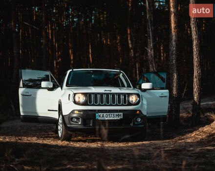 Белый Джип Ренегат, объемом двигателя 2.36 л и пробегом 141 тыс. км за 14200 $, фото 12 на Automoto.ua