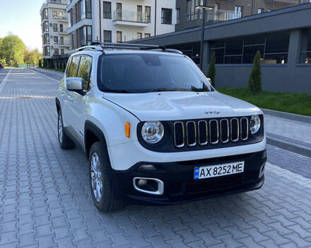 Белый Джип Ренегат, объемом двигателя 2.36 л и пробегом 40 тыс. км за 16000 $, фото 4 на Automoto.ua