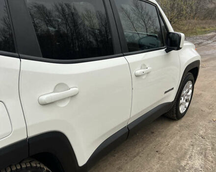 Джип Ренегат 2018 у Києві на Automoto.ua Білий Джип Ренегат, об'ємом двигуна 2.36 л та пробігом 125 тис. км за 13500 $, фото 9 на Automoto.ua