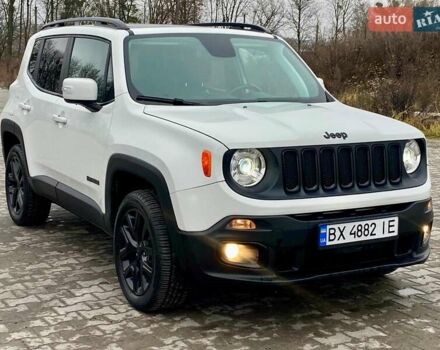 Білий Джип Ренегат, об'ємом двигуна 2.36 л та пробігом 123 тис. км за 15999 $, фото 3 на Automoto.ua