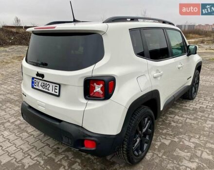 Білий Джип Ренегат, об'ємом двигуна 2.36 л та пробігом 123 тис. км за 15999 $, фото 7 на Automoto.ua
