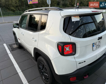 Джип Ренегат 2018 в Луцке на Automoto.ua Белый Джип Ренегат, объемом двигателя 2.36 л и пробегом 172 тыс. км за 14000 $, фото 9 на Automoto.ua