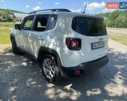 Белый Джип Ренегат, объемом двигателя 2.4 л и пробегом 125 тыс. км за 12700 $, фото 6 на Automoto.ua