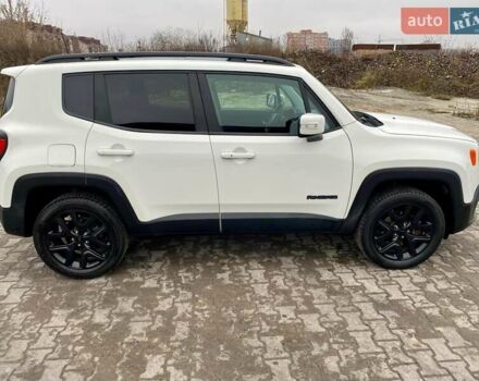 Білий Джип Ренегат, об'ємом двигуна 2.36 л та пробігом 123 тис. км за 15999 $, фото 4 на Automoto.ua