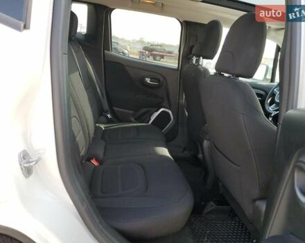 Білий Джип Ренегат, об'ємом двигуна 2.36 л та пробігом 75 тис. км за 3000 $, фото 10 на Automoto.ua