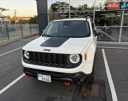 Джип Ренегат 2018 в Луцке на Automoto.ua Белый Джип Ренегат, объемом двигателя 2.36 л и пробегом 172 тыс. км за 14000 $, фото 16 на Automoto.ua