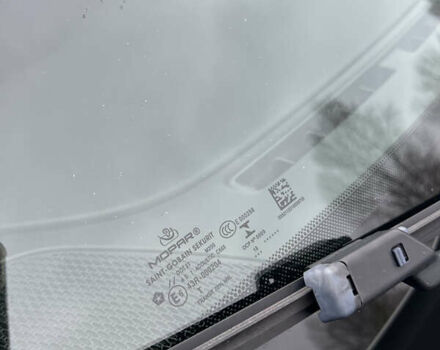 Джип Ренегат 2018 у Києві на Automoto.ua Білий Джип Ренегат, об'ємом двигуна 2.36 л та пробігом 125 тис. км за 13500 $, фото 12 на Automoto.ua