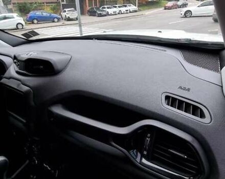 Білий Джип Ренегат, об'ємом двигуна 2.4 л та пробігом 79 тис. км за 14800 $, фото 12 на Automoto.ua