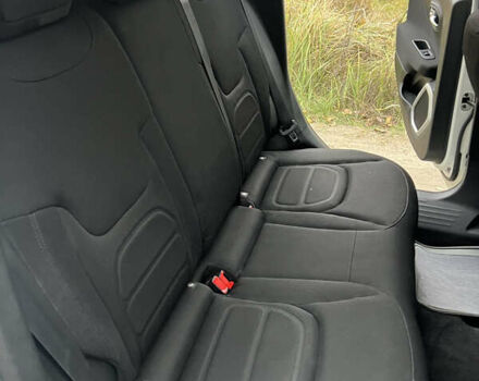 Джип Ренегат 2018 у Києві на Automoto.ua Білий Джип Ренегат, об'ємом двигуна 2.36 л та пробігом 125 тис. км за 13500 $, фото 2 на Automoto.ua