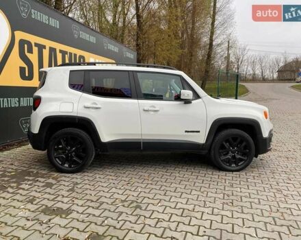 Белый Джип Ренегат, объемом двигателя 2.36 л и пробегом 122 тыс. км за 16200 $, фото 4 на Automoto.ua