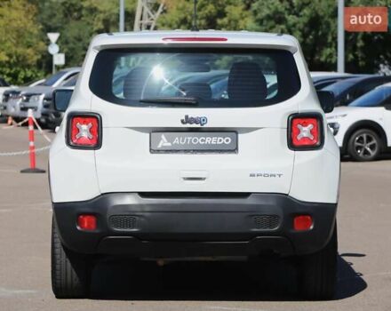 Джип Ренегат 2018 в Киеве на Automoto.ua Белый Джип Ренегат, объемом двигателя 2.36 л и пробегом 132 тыс. км за 13300 $, фото 5 на Automoto.ua