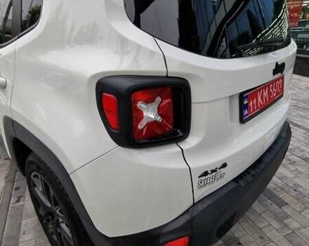 Білий Джип Ренегат, об'ємом двигуна 2.4 л та пробігом 79 тис. км за 14800 $, фото 5 на Automoto.ua