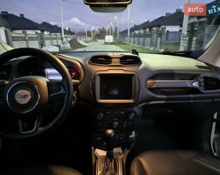 Белый Джип Ренегат, объемом двигателя 1.33 л и пробегом 50 тыс. км за 15500 $, фото 13 на Automoto.ua