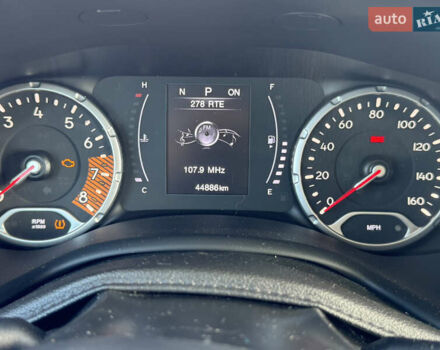 Білий Джип Ренегат, об'ємом двигуна 2.4 л та пробігом 45 тис. км за 16500 $, фото 6 на Automoto.ua