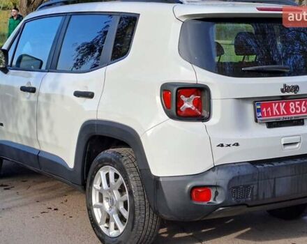 Білий Джип Ренегат, об'ємом двигуна 2.4 л та пробігом 133 тис. км за 12758 $, фото 6 на Automoto.ua