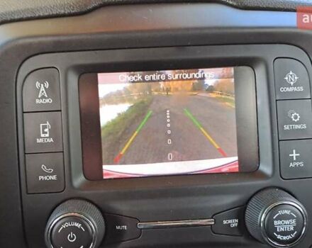 Білий Джип Ренегат, об'ємом двигуна 2.4 л та пробігом 133 тис. км за 12758 $, фото 33 на Automoto.ua