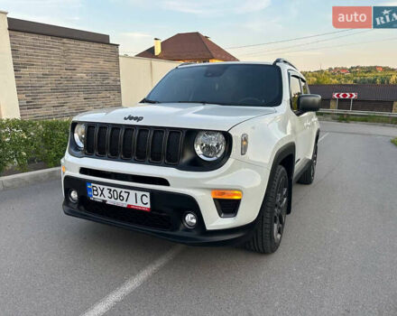 Белый Джип Ренегат, объемом двигателя 2.36 л и пробегом 61 тыс. км за 15400 $, фото 4 на Automoto.ua