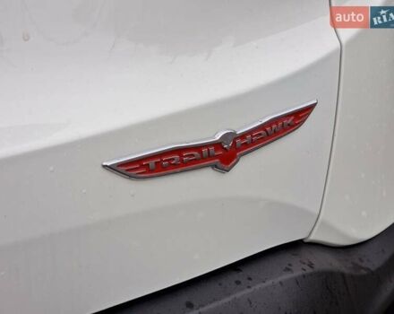 Джип Ренегат 2020 в Сумах на Automoto.ua Белый Джип Ренегат, объемом двигателя 1.33 л и пробегом 138 тыс. км за 16500 $, фото 21 на Automoto.ua