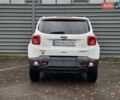 Джип Ренегат 2020 в Сумах на Automoto.ua Белый Джип Ренегат, объемом двигателя 1.33 л и пробегом 138 тыс. км за 16500 $, фото 12 на Automoto.ua