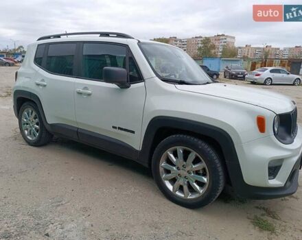 Білий Джип Ренегат, об'ємом двигуна 2.4 л та пробігом 89 тис. км за 14600 $, фото 6 на Automoto.ua