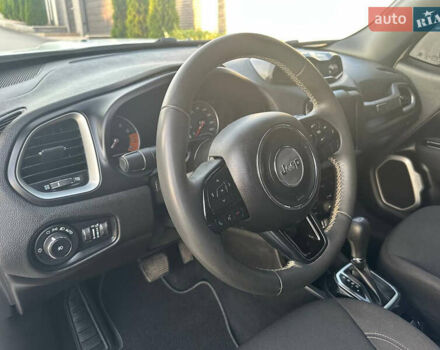 Белый Джип Ренегат, объемом двигателя 2.36 л и пробегом 61 тыс. км за 15400 $, фото 36 на Automoto.ua