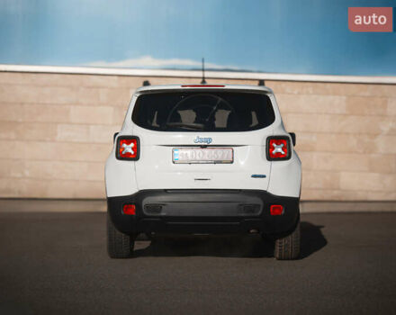 Белый Джип Ренегат, объемом двигателя 0 л и пробегом 95 тыс. км за 15800 $, фото 3 на Automoto.ua