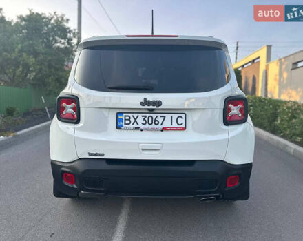 Белый Джип Ренегат, объемом двигателя 2.36 л и пробегом 61 тыс. км за 15400 $, фото 10 на Automoto.ua