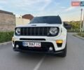 Белый Джип Ренегат, объемом двигателя 2.4 л и пробегом 61 тыс. км за 15200 $, фото 1 на Automoto.ua