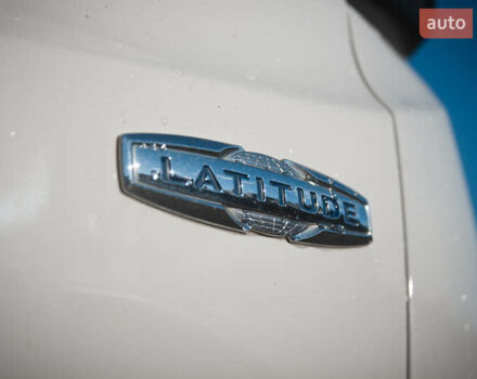 Белый Джип Ренегат, объемом двигателя 0 л и пробегом 95 тыс. км за 15800 $, фото 32 на Automoto.ua